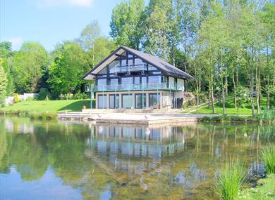 Cleveley Mere Fishing Lodges