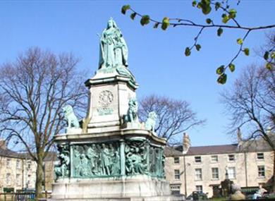 Queen Victoria Statue, Lancaster