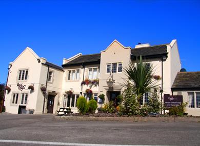The Keys Slyne restaurant and bar exterior