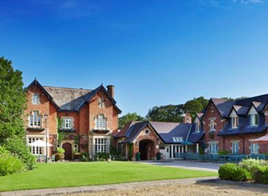 The Villa, Wrea Green